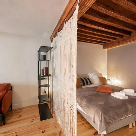 Les Paquerettes - For 3 People In The Heart Of * Анси